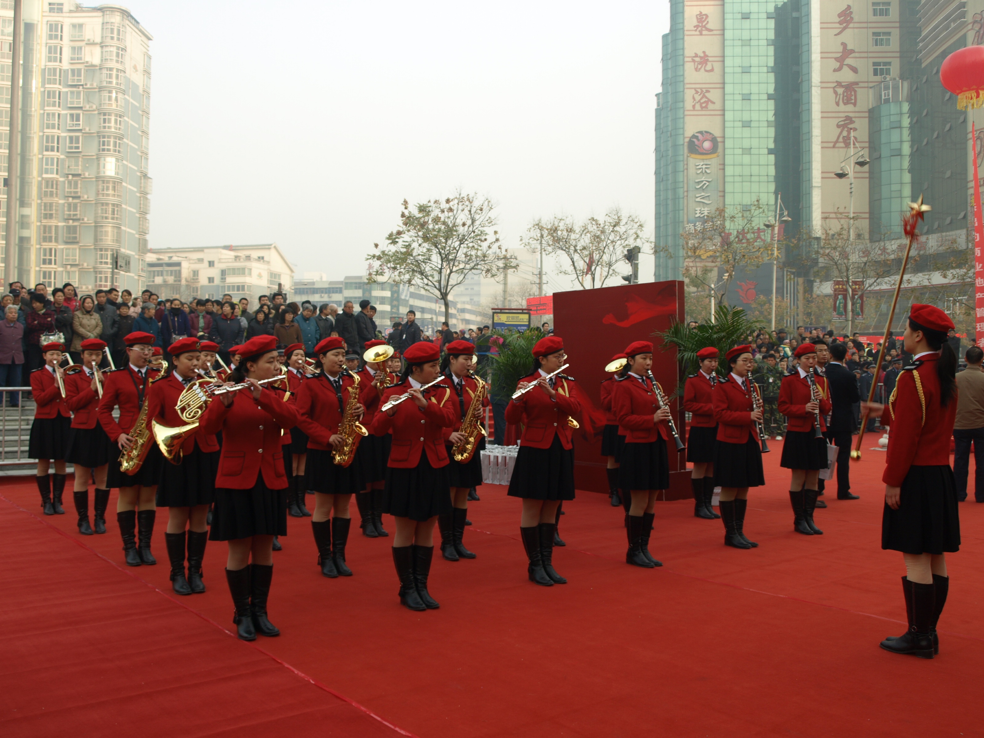 沃尔玛开业***鼓队