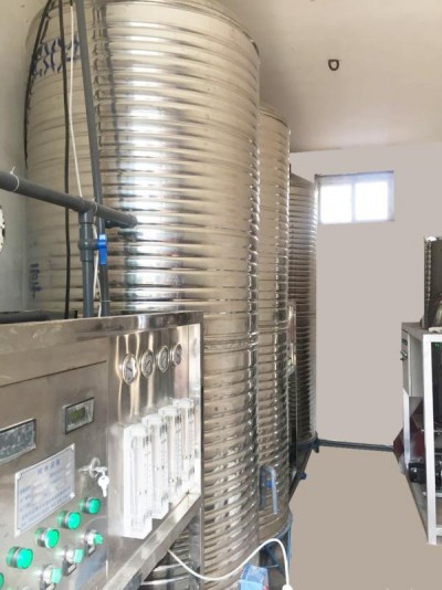 車用尿素生產(chǎn)設(shè)備