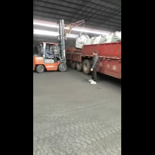 高碳錳鐵裝車【視頻】