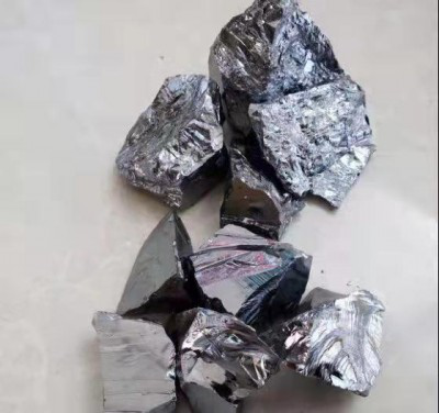 Metal silicon