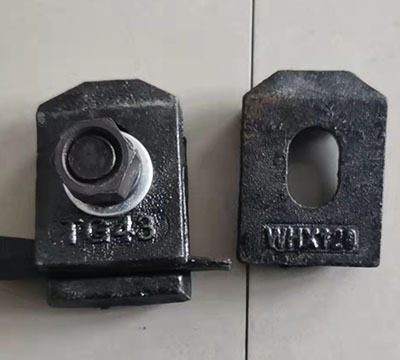 压轨器