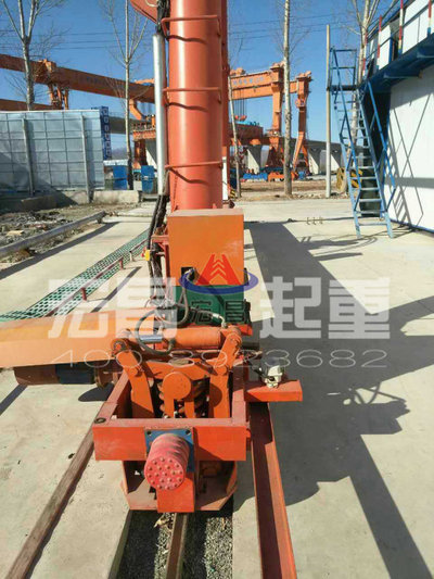 中交3航局北京现场安装弹簧液压夹轨器