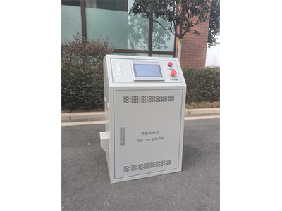 辽宁70A左伸缩智能充电站