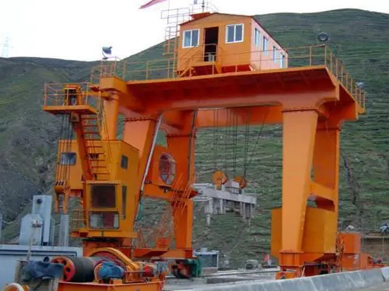 水電站門式起重機