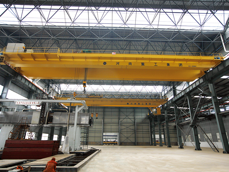 吊鉤橋式起重機(jī)