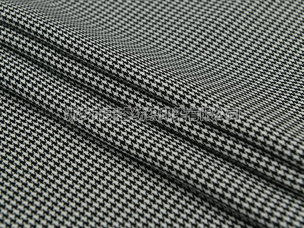 TC 65/35 16*16/78*58 200GSM 黑白千鸟格 black and white kilobird check