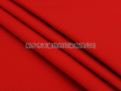 TC 65/35 16*16/108*50 3/1 244GSM 三立格rib stop 红色RED