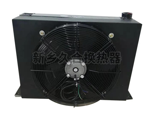 润滑油散热器