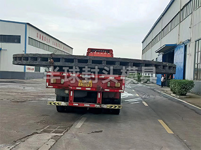 模具封头.jpg