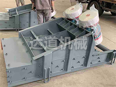 山西矿山振动给料机