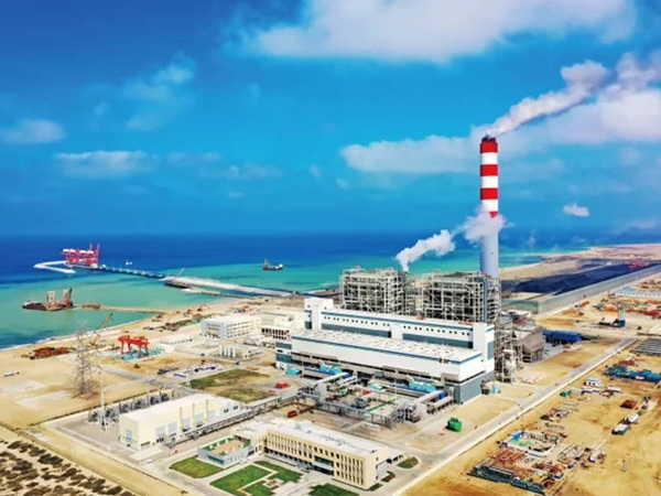 巴基斯坦中電胡布電廠210m煙囪及灰?guī)旃こ? /> </div>
        </div>
        <div   id=