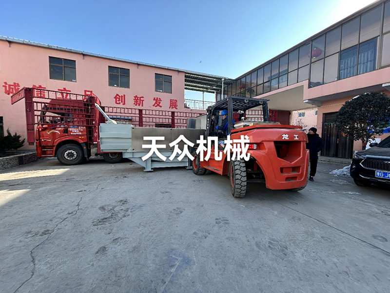 大型单螺旋压榨机发货中