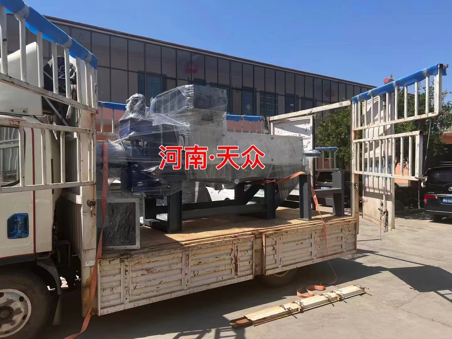 420破碎压榨机发货中