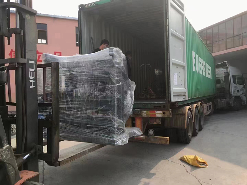 提升机出口发货中