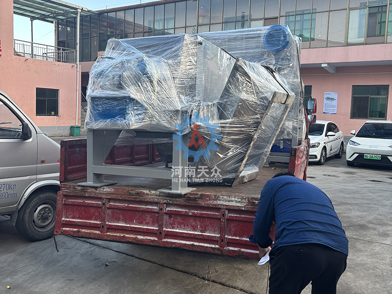 粉碎脱水一体机发货