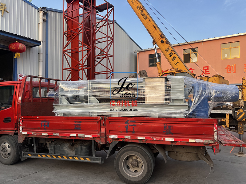 YZJ-420雙螺旋壓榨機發(fā)貨