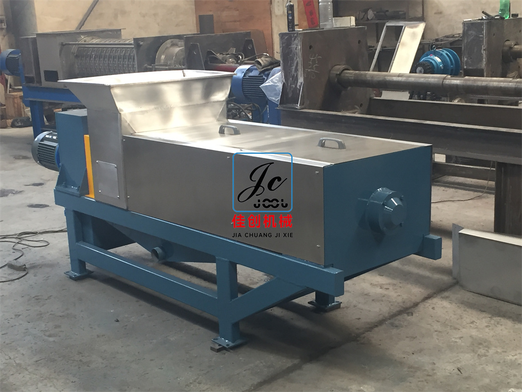 雙螺旋壓榨機出汁率高的原因