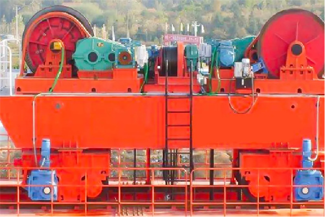 合武高鐵鋪架建設(shè)項(xiàng)目用提梁機(jī)