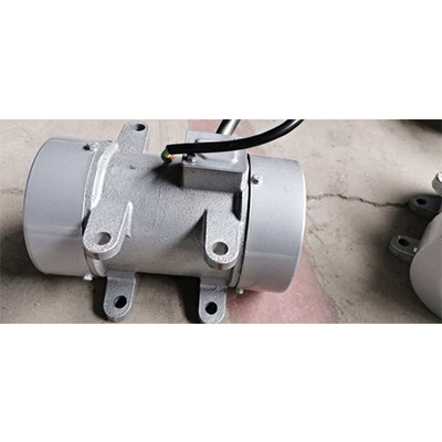 辽宁平板式混凝土振动器