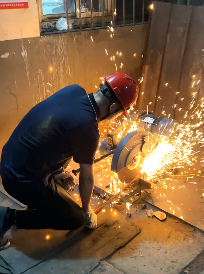 騰飛鑄鋼工作現(xiàn)場(chǎng)