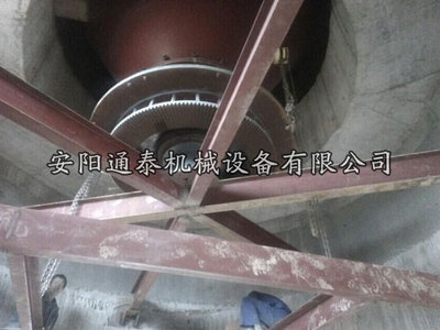 圆盘出灰机
