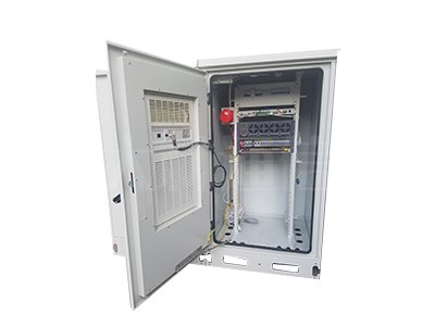 Outdoor integrated cabinet - (equipment compartment containing switching power supply)