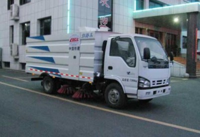 软山牌庆铃扫路车