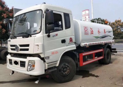 东风145多功能洒水车