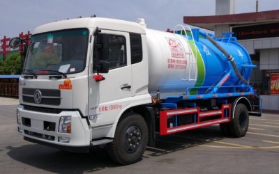 ?东风天锦真空吸污车