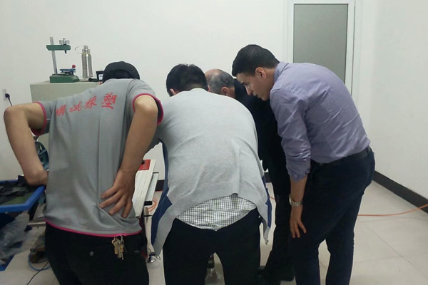 國外客戶洽談合作