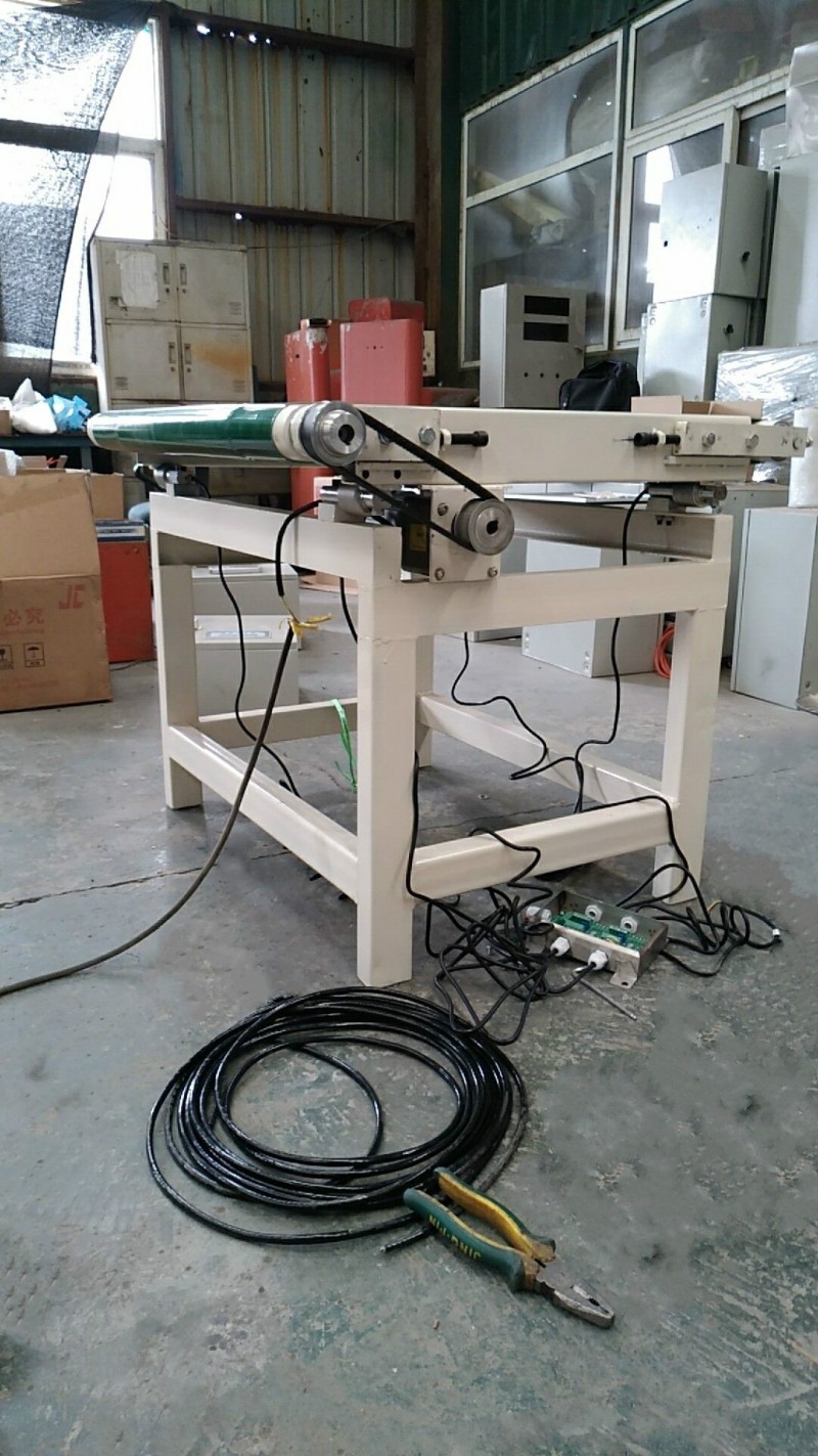 小型PVC带称重给料机