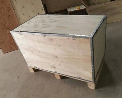 插片式鋼帶木箱