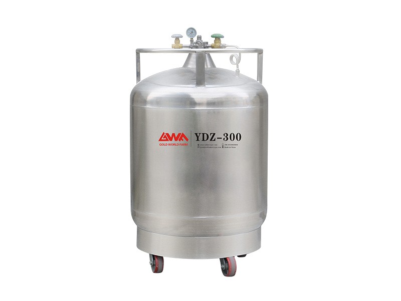 Self-pressurized LN2 tank