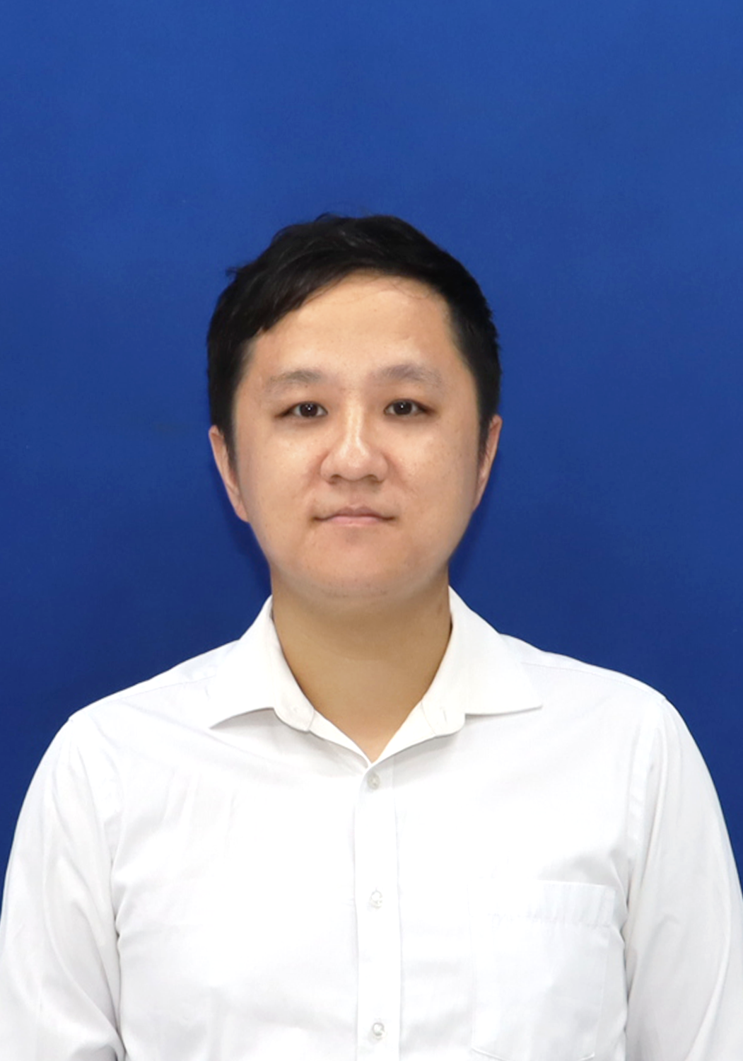 李劲玮