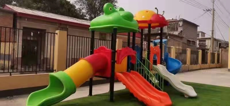 户外幼儿园游乐设备