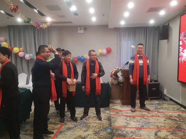 德鸿投.jpg