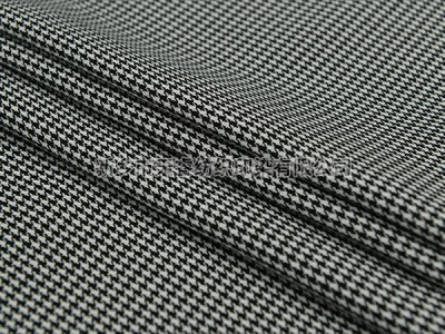 TC 65/35  16*16/78*58    200GSM 黑白千鸟格 black and white kilobird check