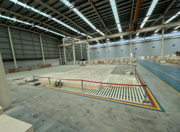 Export of Large Clay Bricks to Russia: A Key Component for Glass Furnace Insulation