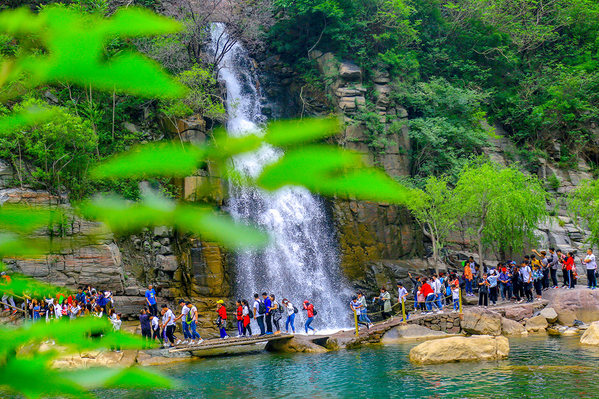 Sansheng Waterfall