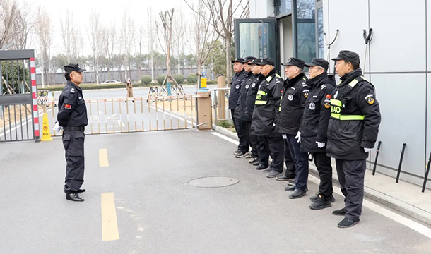 强化安保队伍建设，筑牢校园安全防线！
