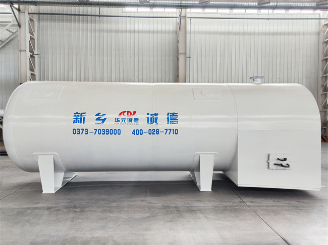 新鄉(xiāng)誠(chéng)德LNG船用燃料罐，助力航運(yùn)環(huán)保革新