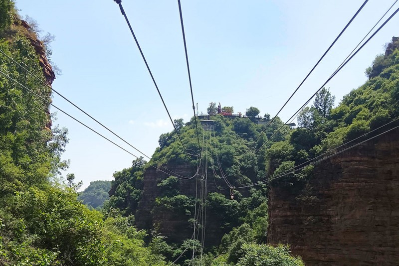 河北邢台爱情山滑索