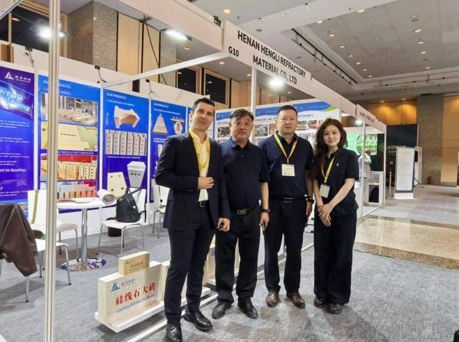 品質(zhì)之光閃耀歐陸——恒力耐材2025土耳其歐洲玻璃展圓滿落幕