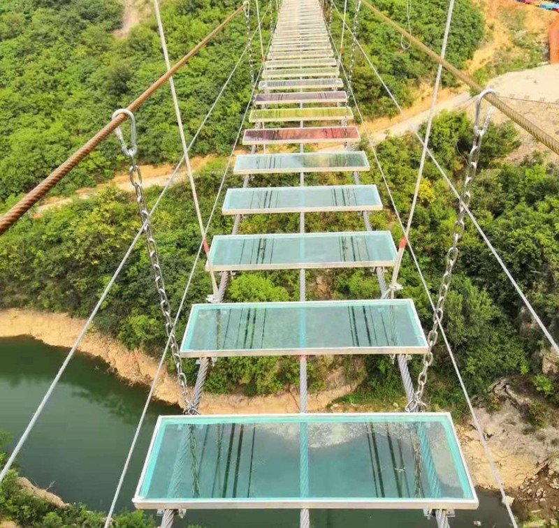 步步驚心高空吊橋