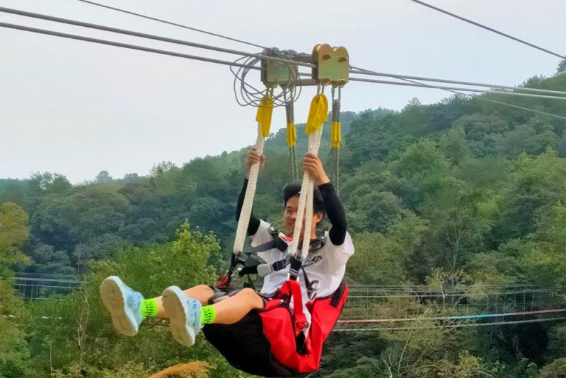 滑索設(shè)備