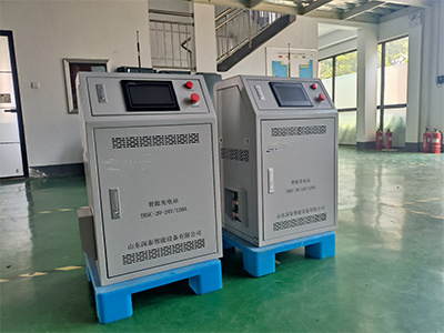 72V 120A自動(dòng)伸縮充電站