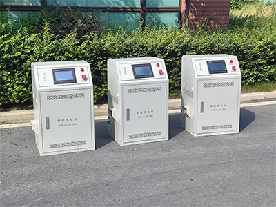 24V100A自動伸縮充電站