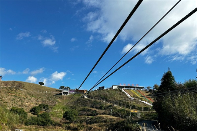 新世纪游乐空中溜索项目