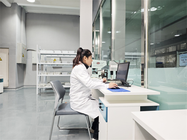 新乡诚德实验室一角 新乡诚德实验室一角