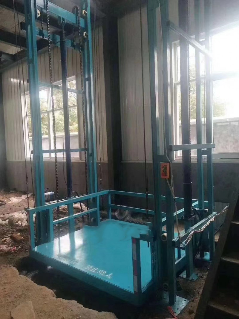 导轨液压升降货梯